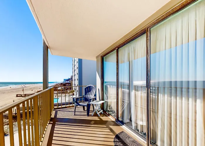 Beachfront With Gulf Views Outdoor Pool Large Wrap-around Balcony & W&d Holiday home *
