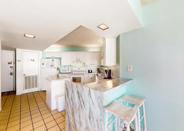 Holiday home Beachfront With Gulf Views Outdoor Pool Large Wrap-around Balcony & W&d