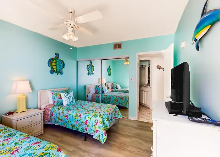 Beachfront With Gulf Views Outdoor Pool Large Wrap-around Balcony & W&d *